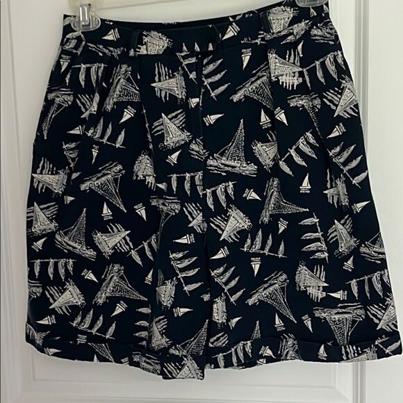 Lauren Ralph Lauren VTG Navy with White Sailboats High Waisted Hong Kong SZ 8 - Picture 1 of 10